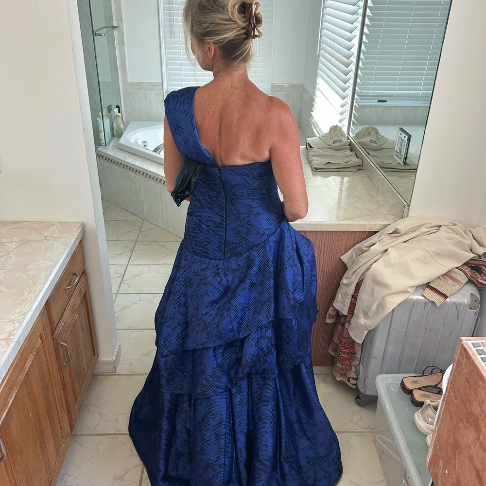 Monique Lhuillier Royal Blue One-Shoulder Evening Gown - Picture 2 of 7